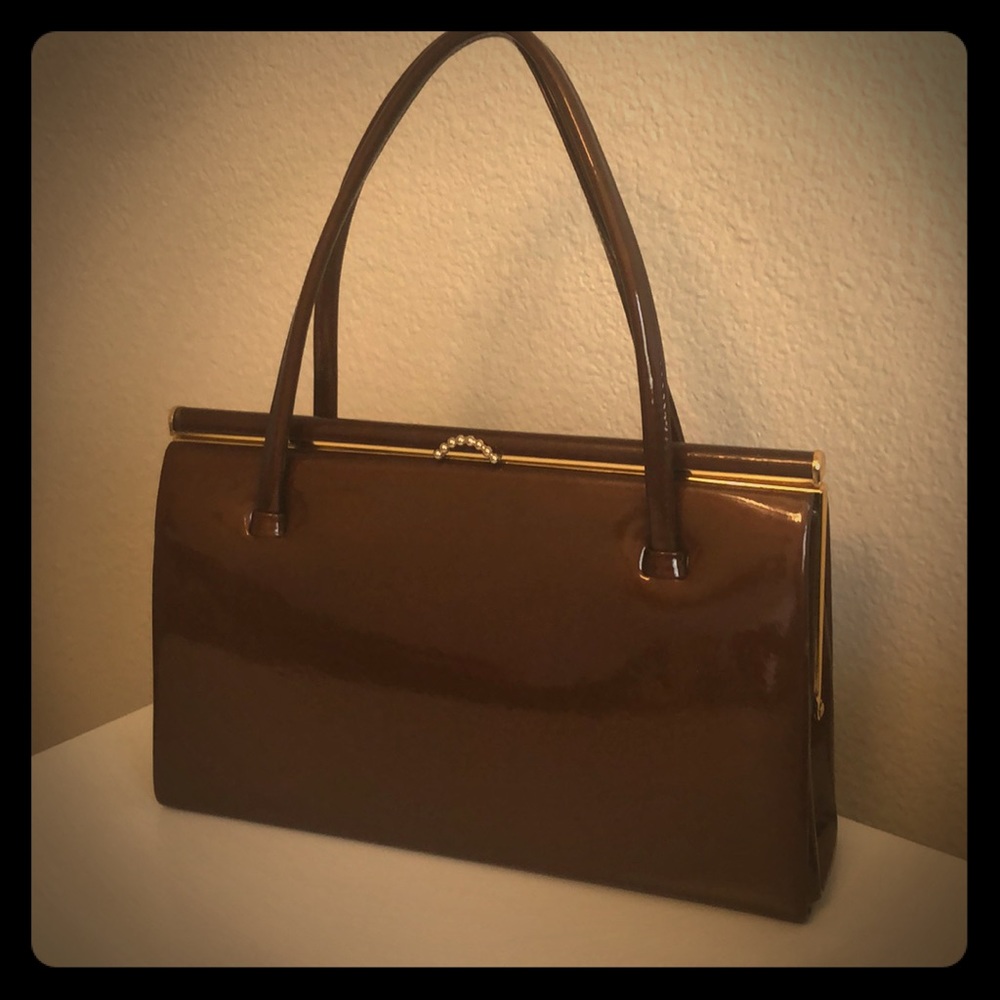 Beautiful vintage handbag!